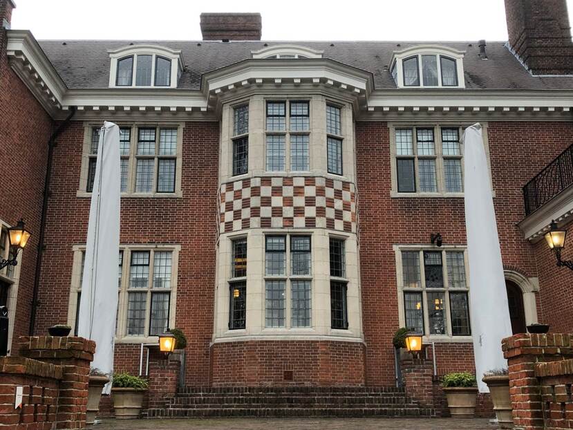 foto van het gebouw de Zwaluwenberg